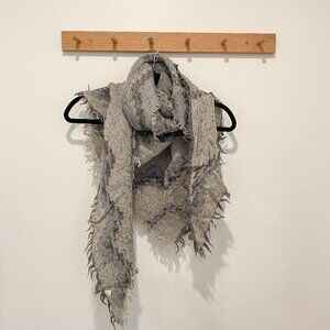 Grey Patterned Wool Aritzia Triangle Scarf